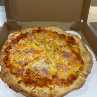 Hawaiian Pizza