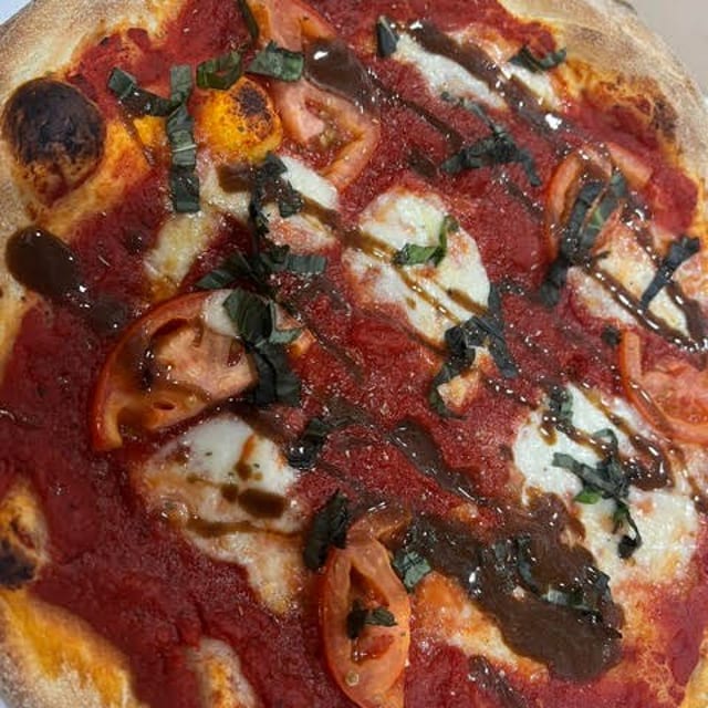 Margherita Pizza.